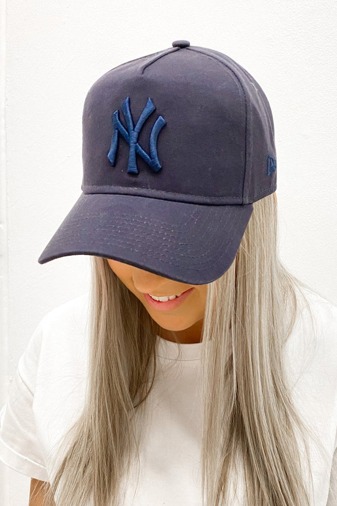 New York Yankees 9FORTY A-Frame Cloth Strap Tonal Navy - Jean Jail