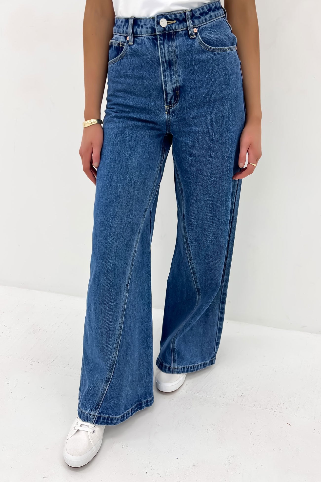 A 94 Super Wide Jean Chantell