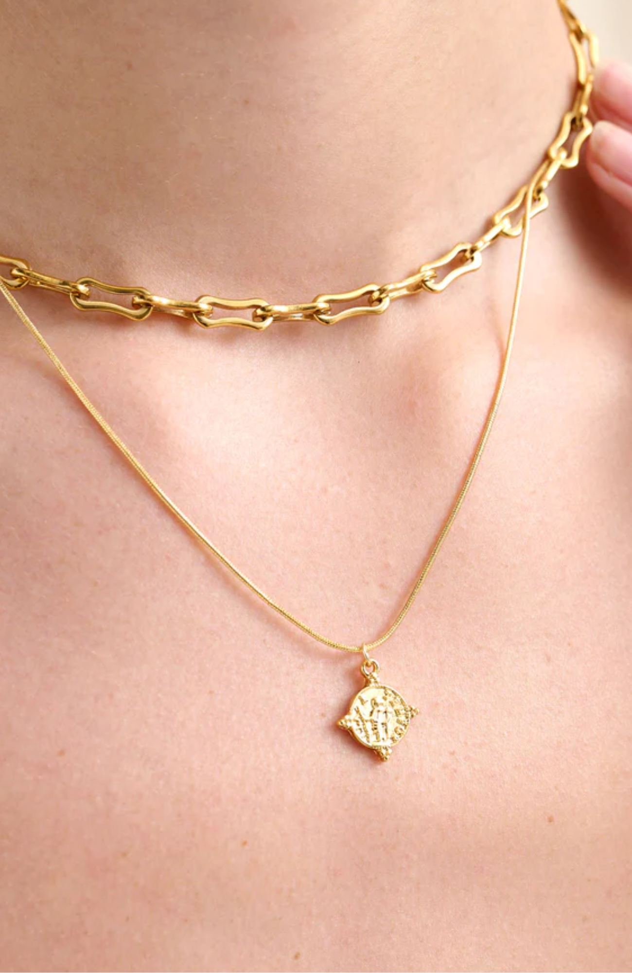 Stella Necklace Gold