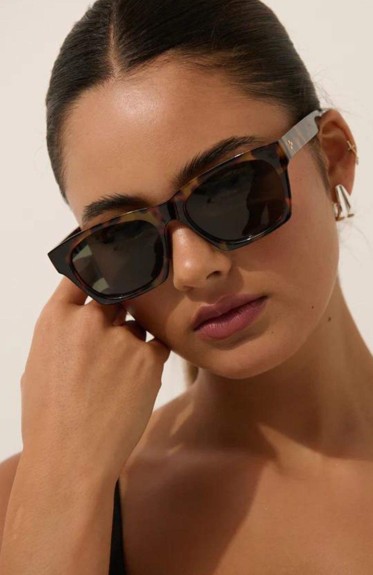 Ria Sunglasses // Tort