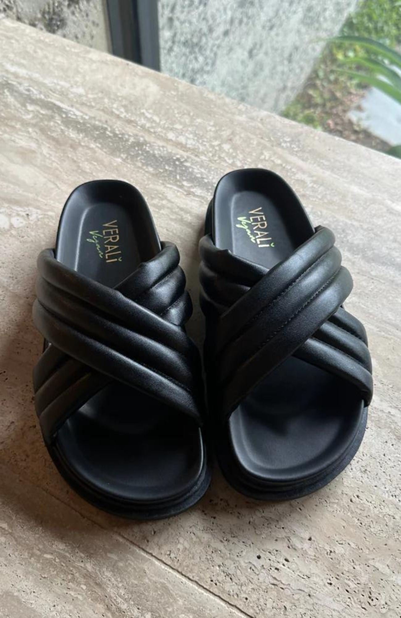 Britney Footbed Slide Black