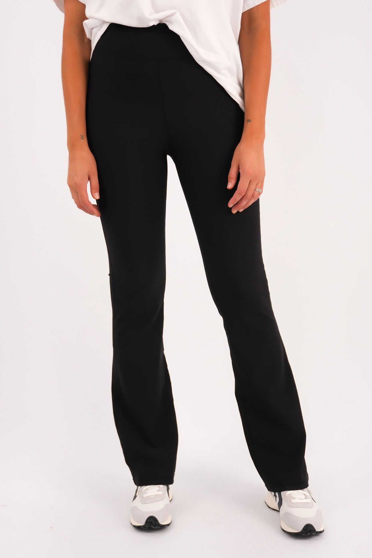 Active Rib Flare Legging Black