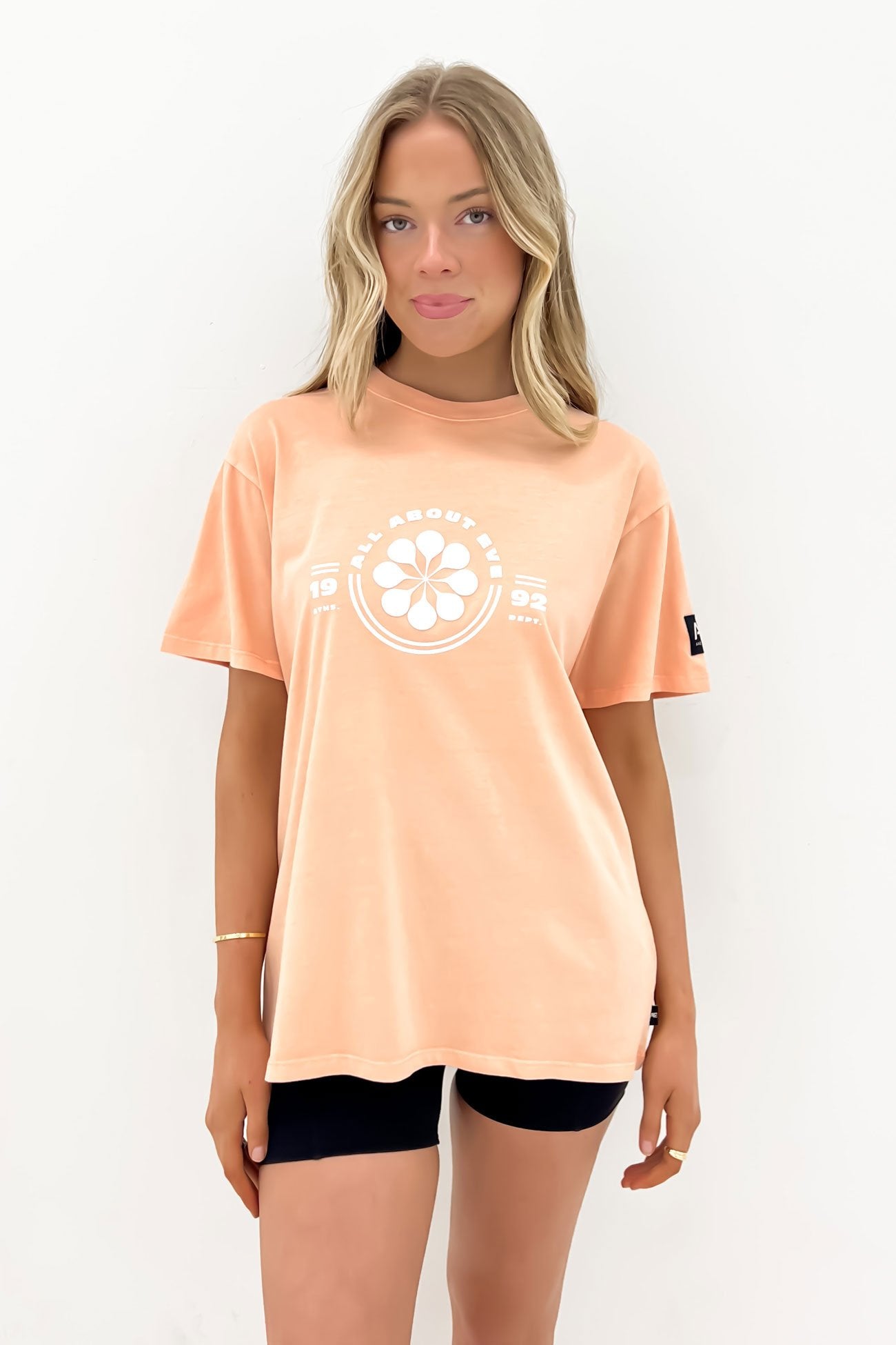 Athletica Oversized Tee Peach