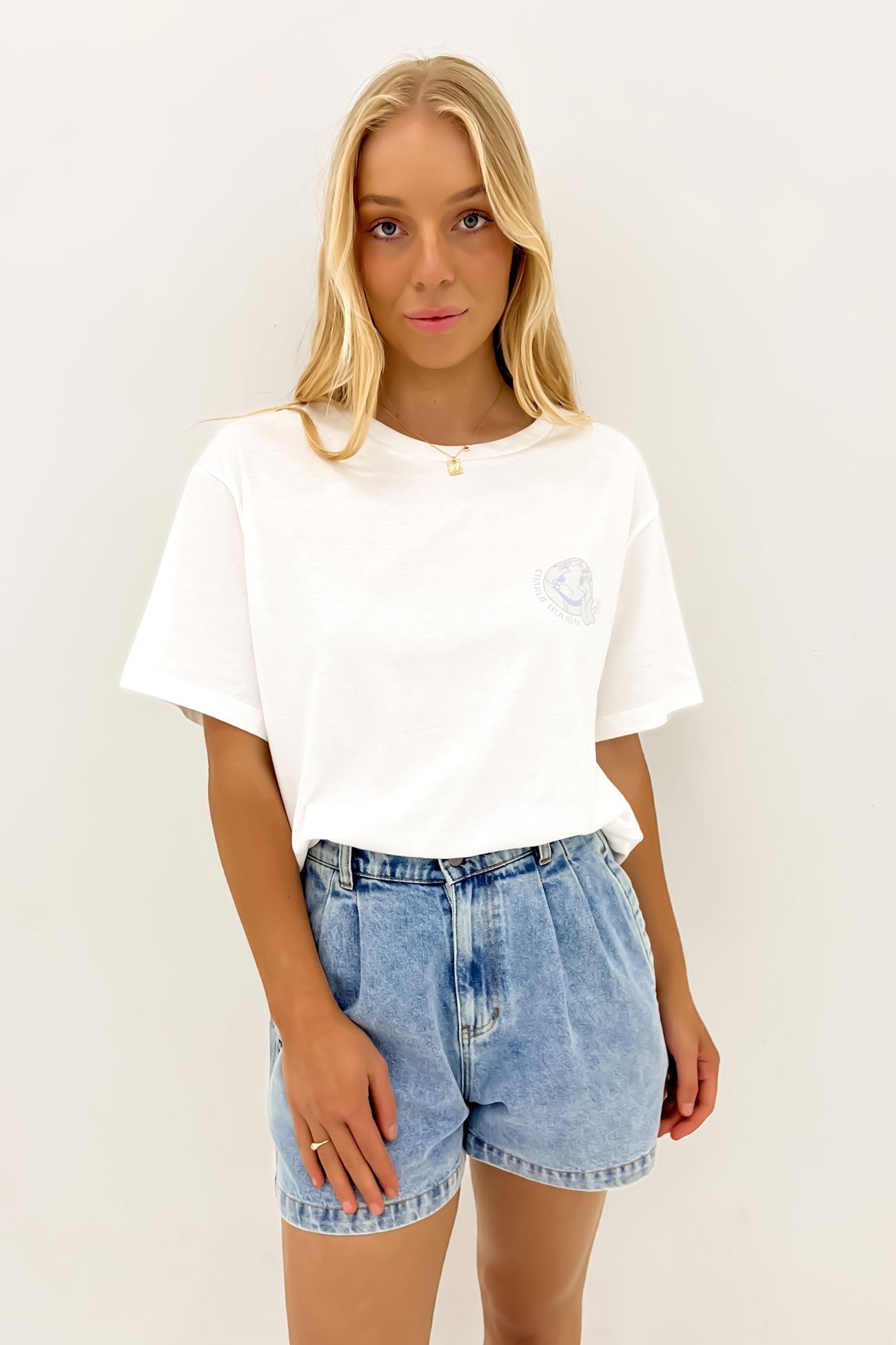 Hello Boyfriend Tee White