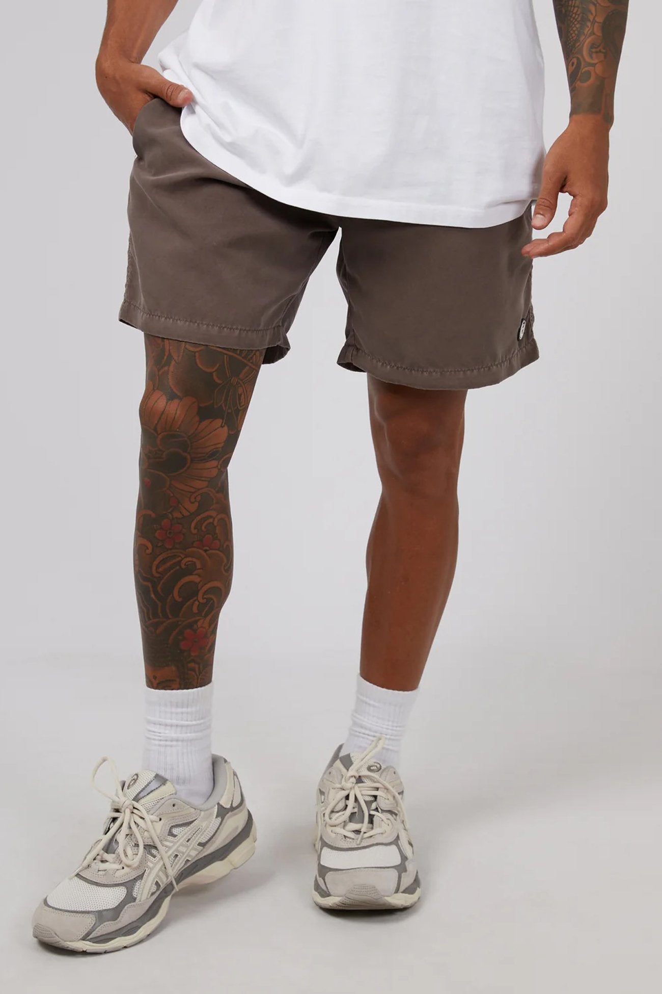 Illusion Short Taupe