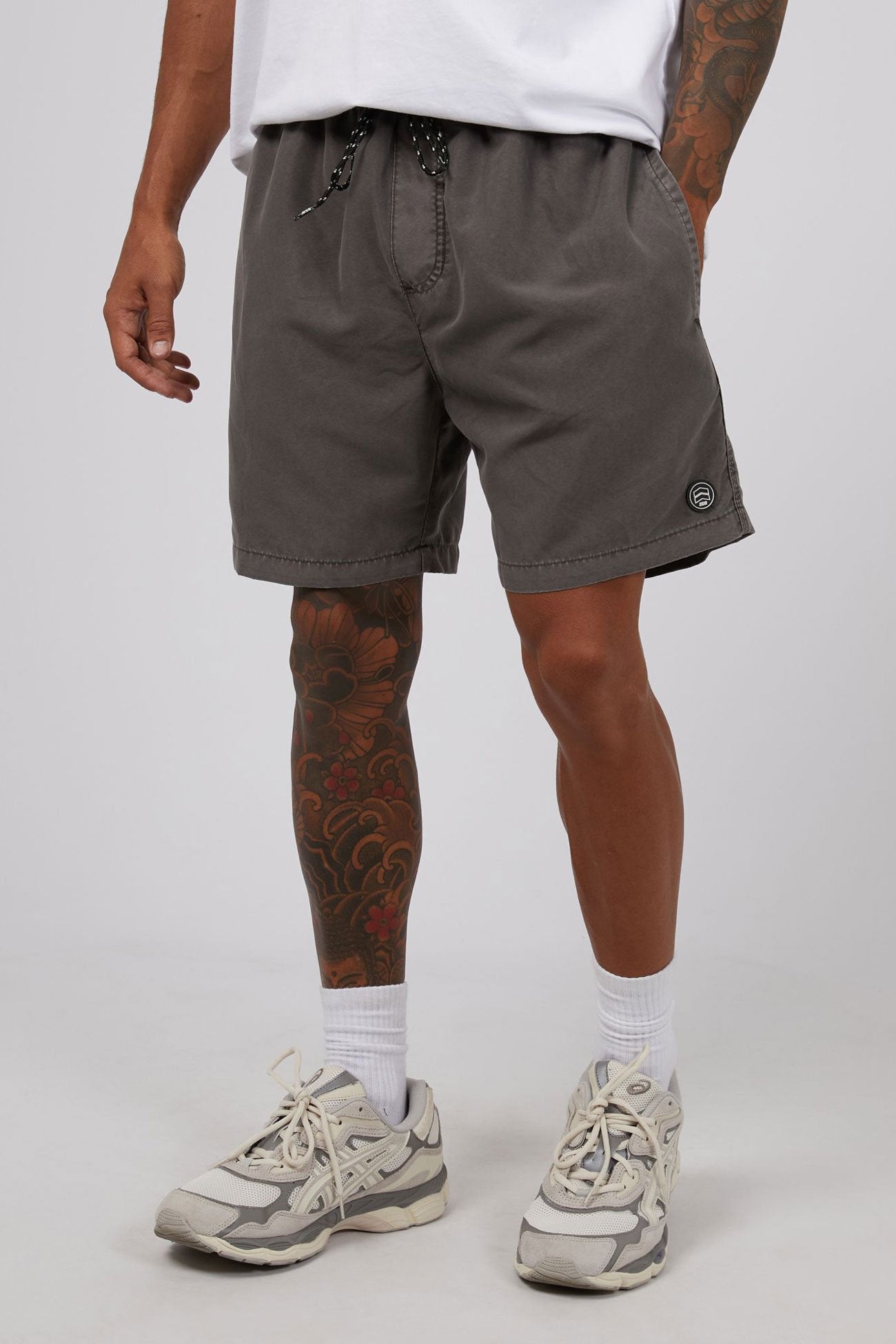 Illusion Short Washed Black