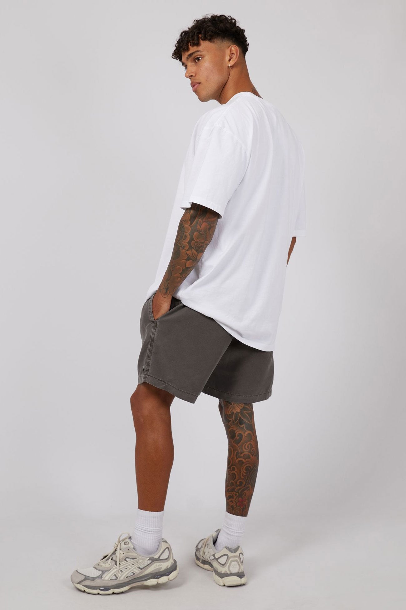 Illusion Short Washed Black