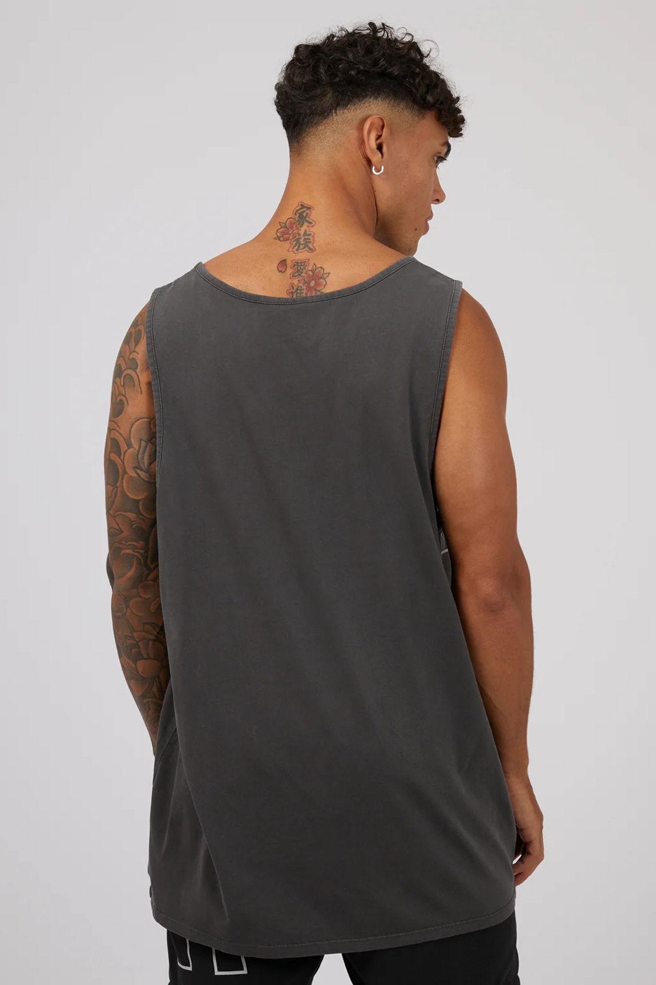 Link Singlet Washed Black