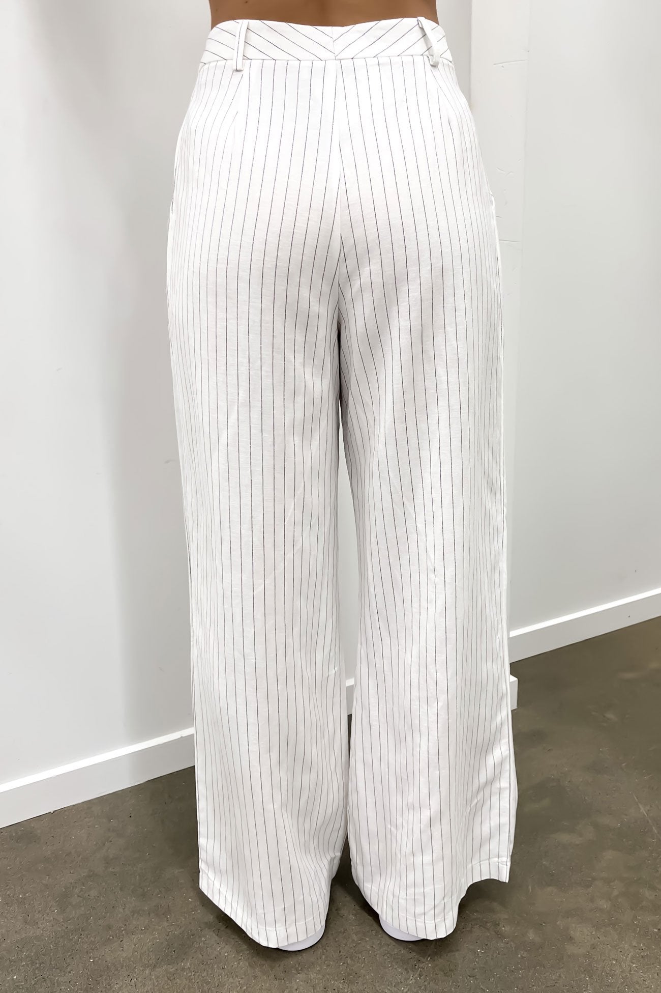 Matt Pant White Pinstripe