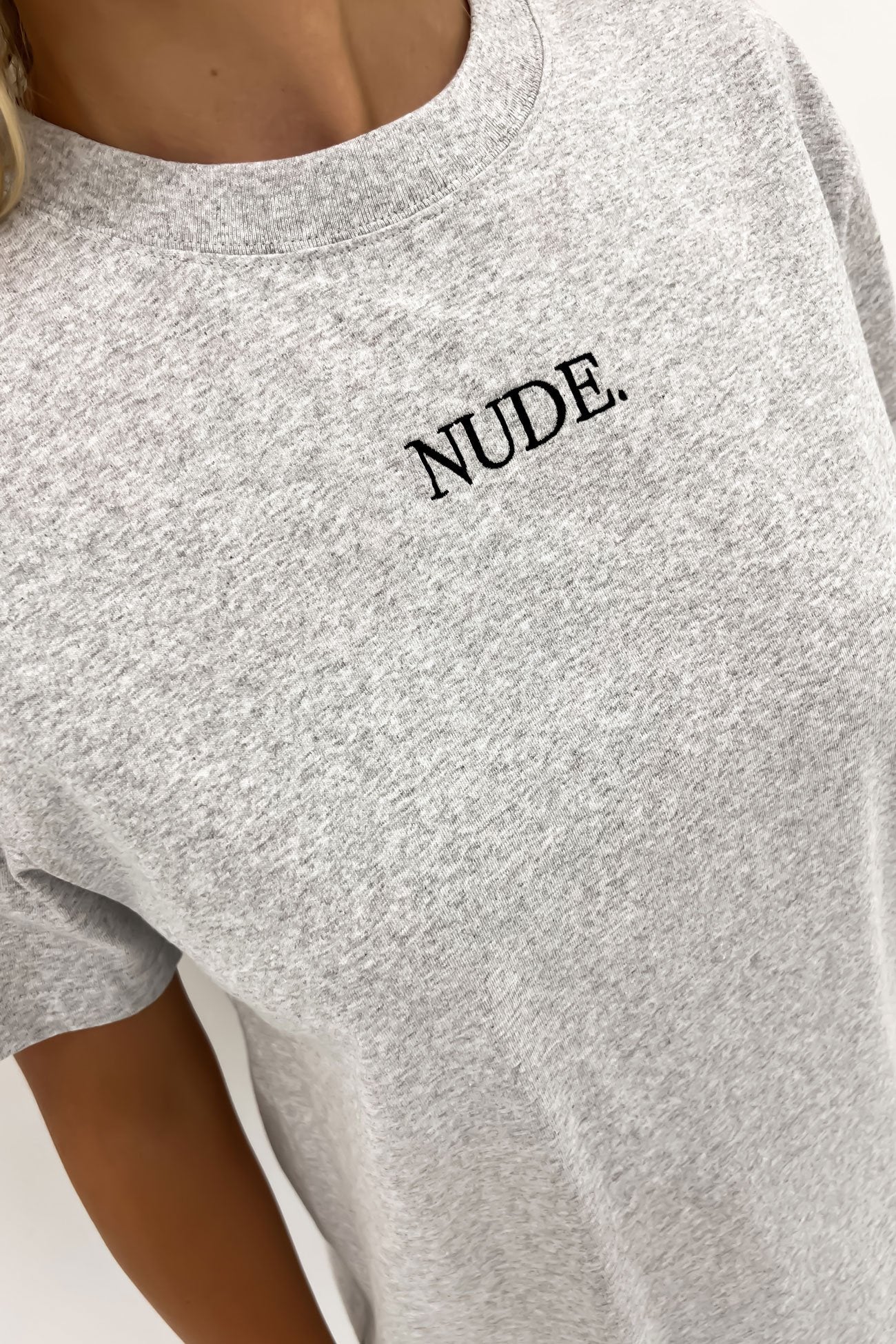 NUDE. Signature Tee Grey Marle