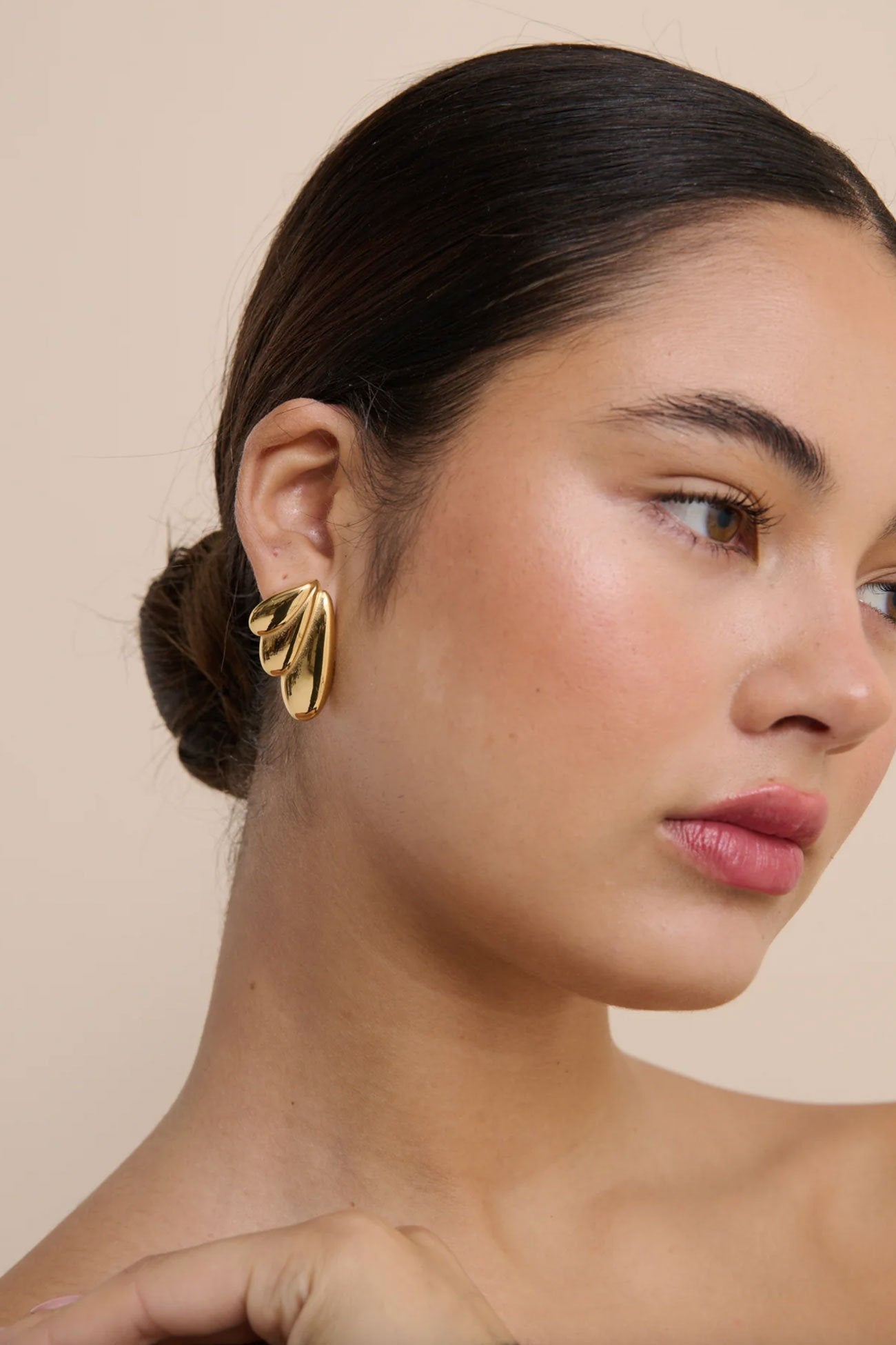 Angela Earrings Gold