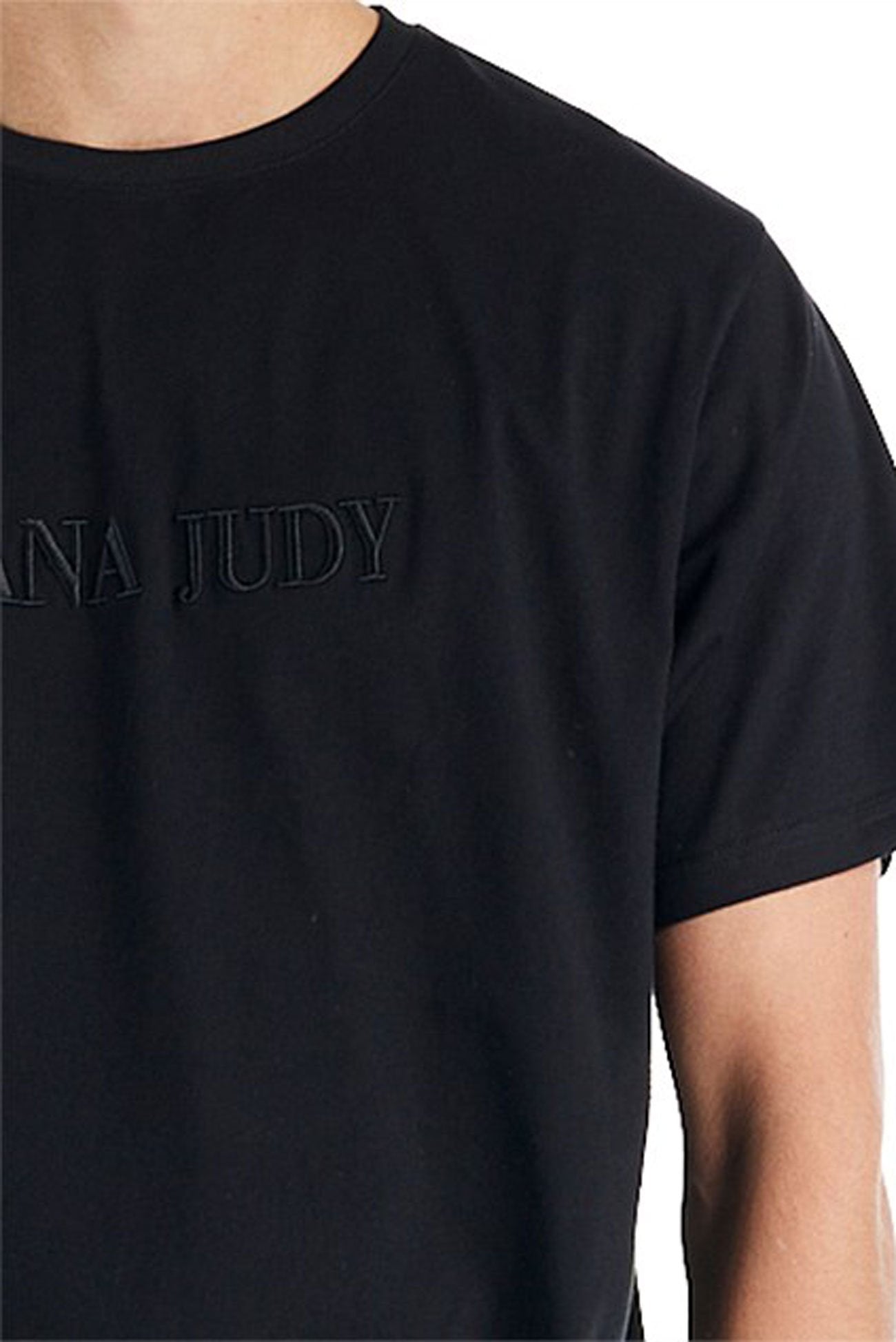 Taranto Tee Black