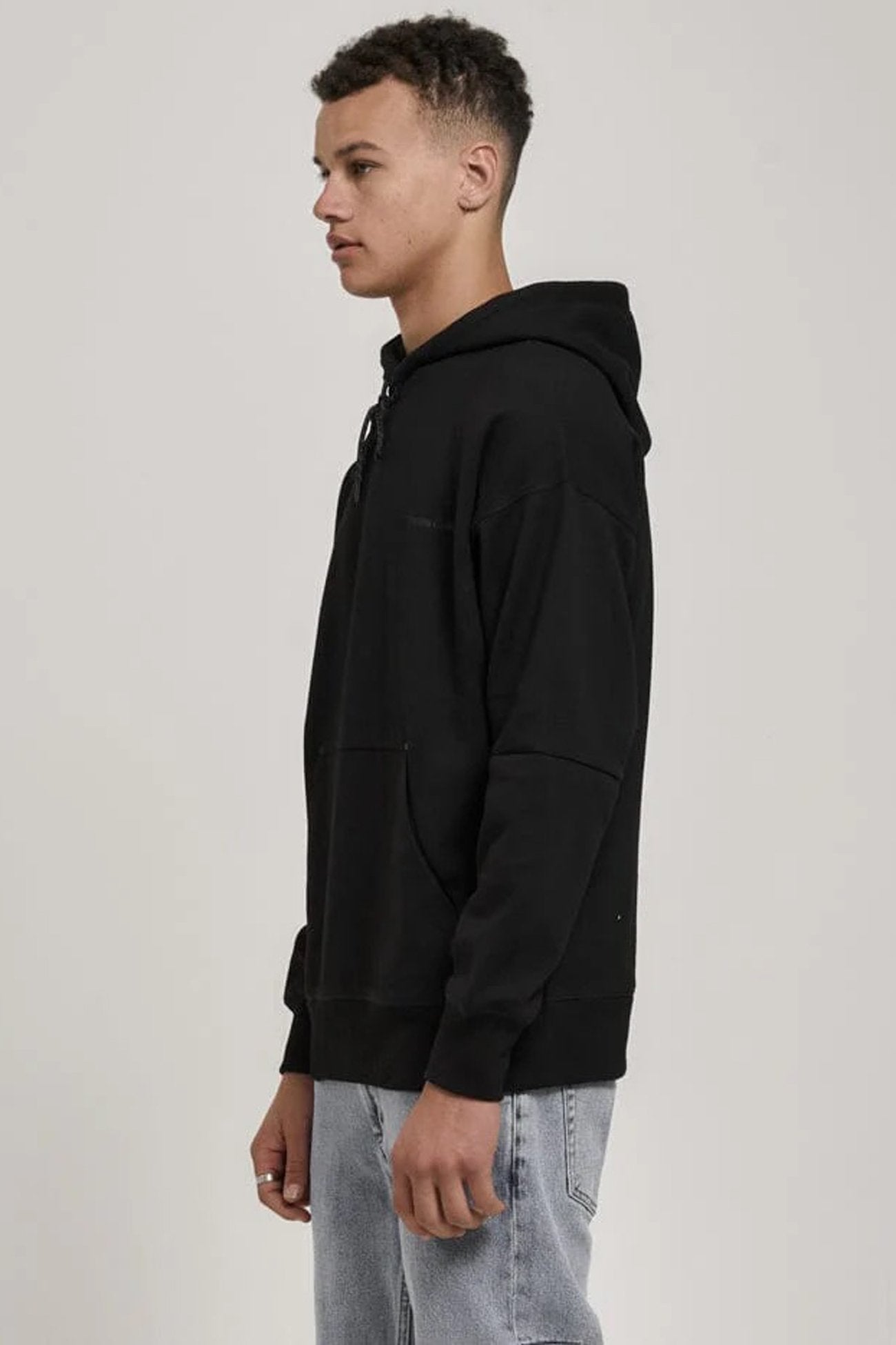 Underground Slouch Pull On Hood Black