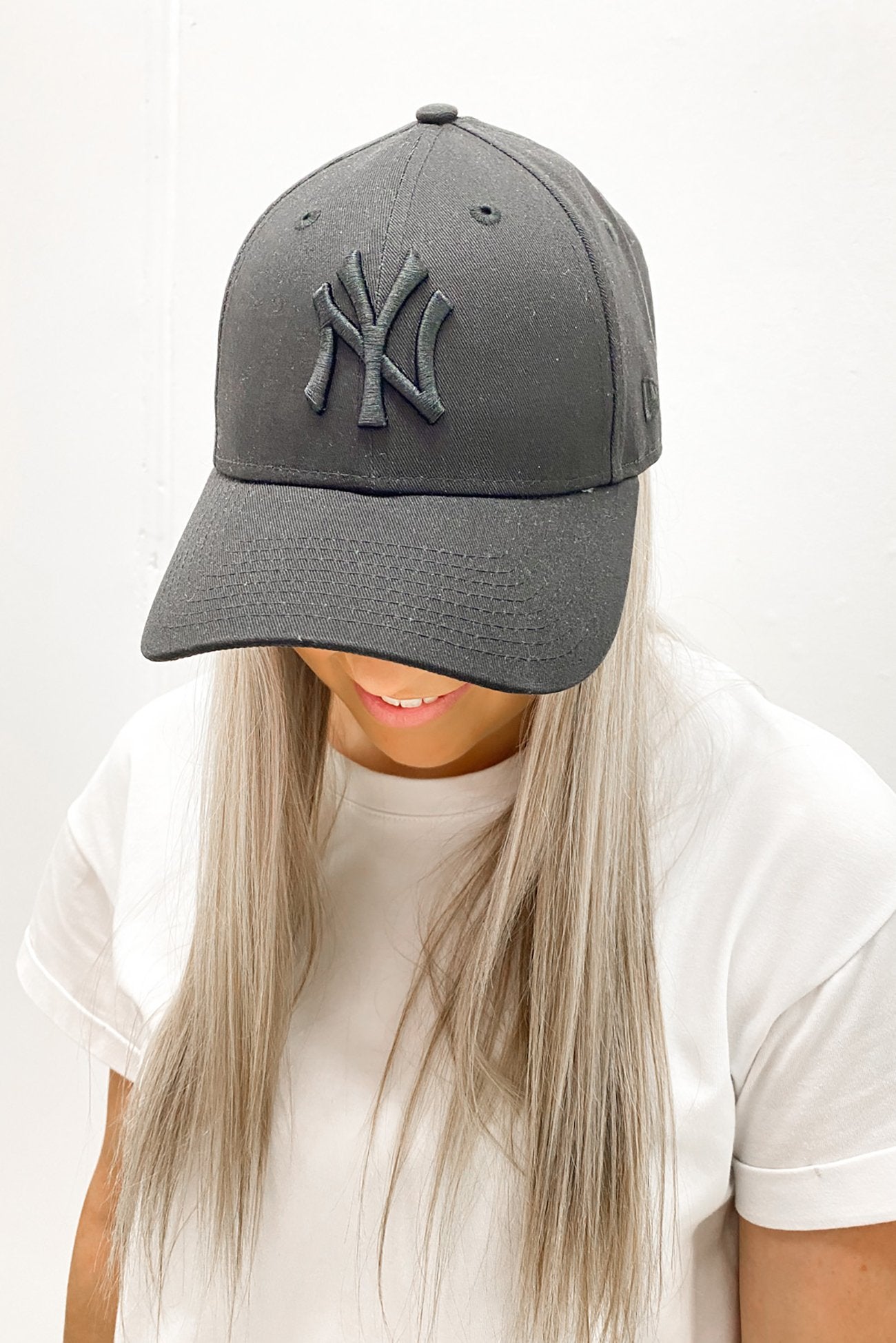 New York Yankees 9FORTY Cloth Strap Black