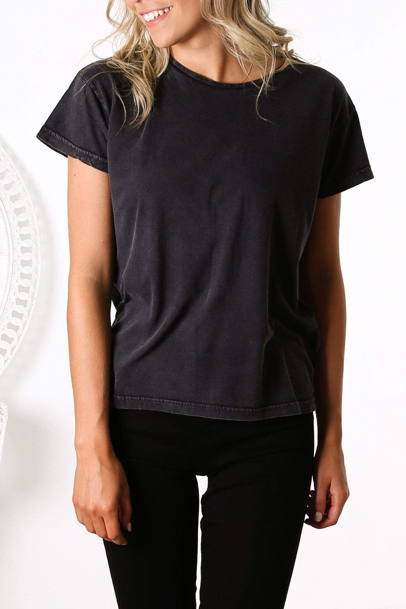 Polly Tee Washed Black