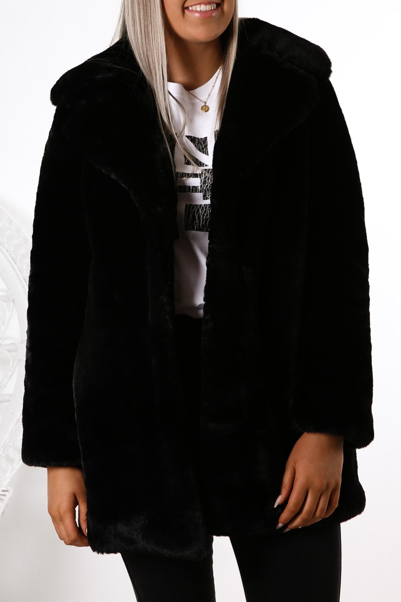 Minimalist Faux Fur Jacket Black