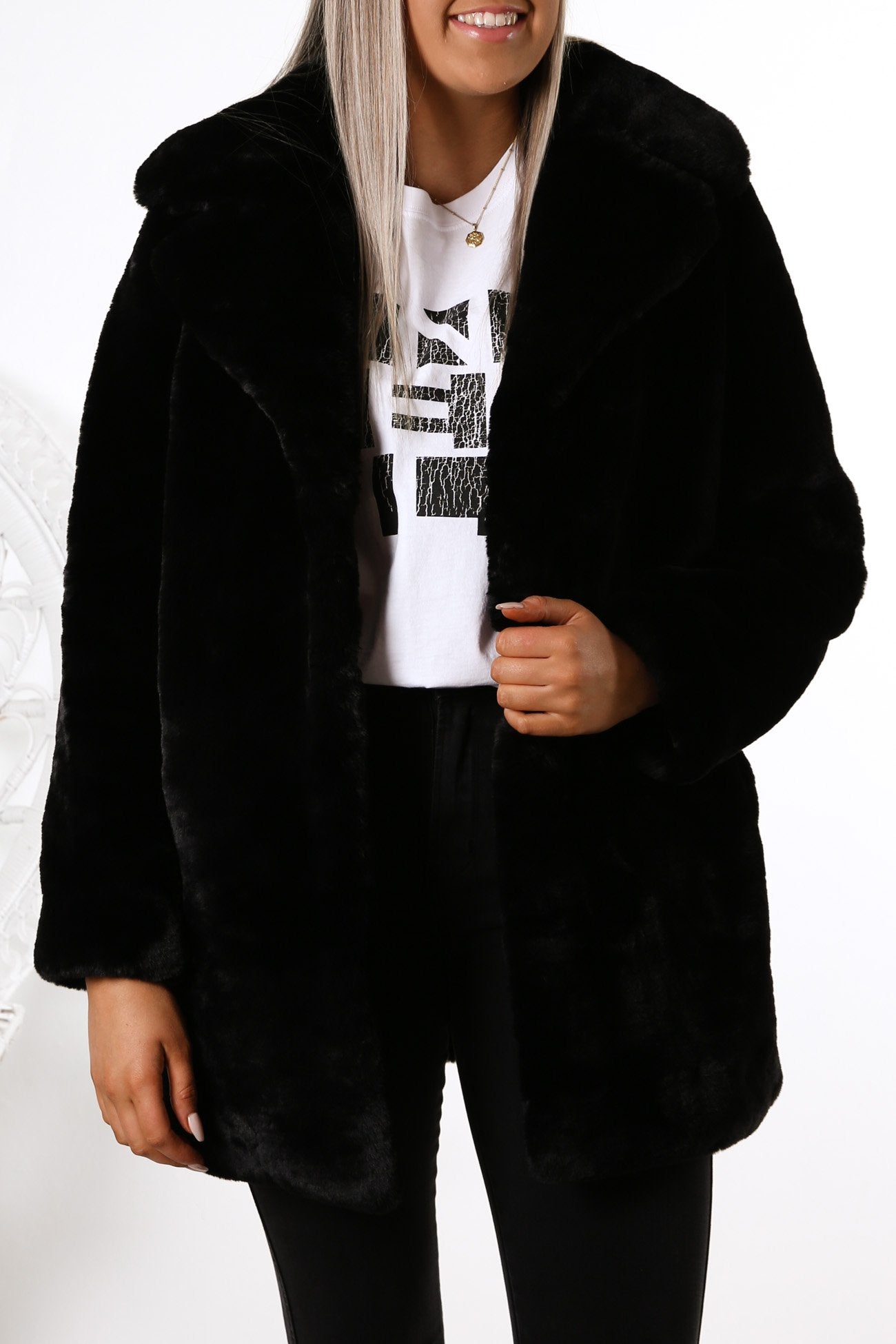 Minimalist Faux Fur Jacket Black