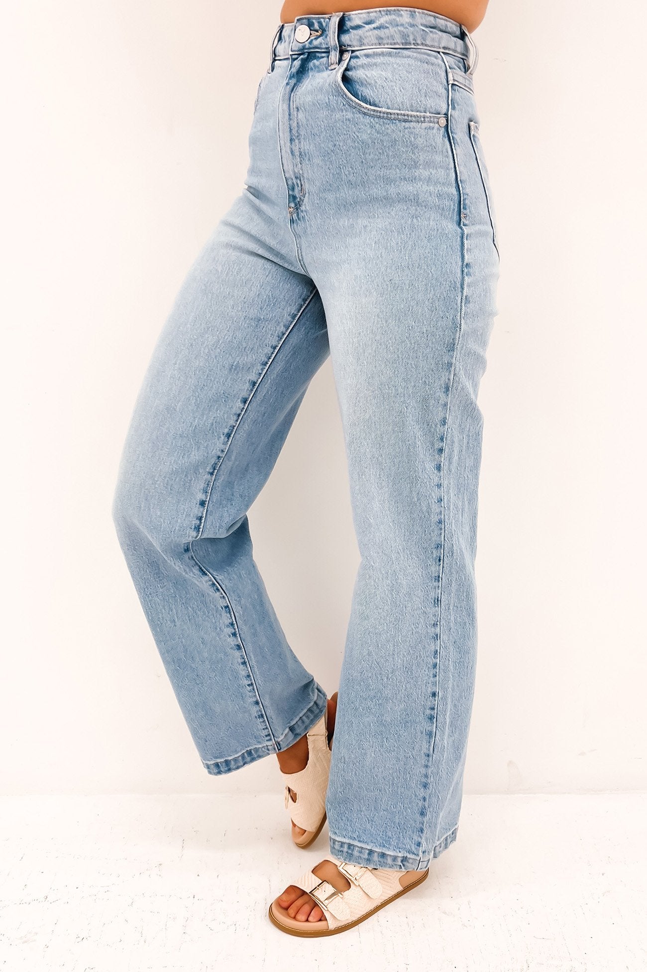 A 94 High & Wide Jean Jeanie