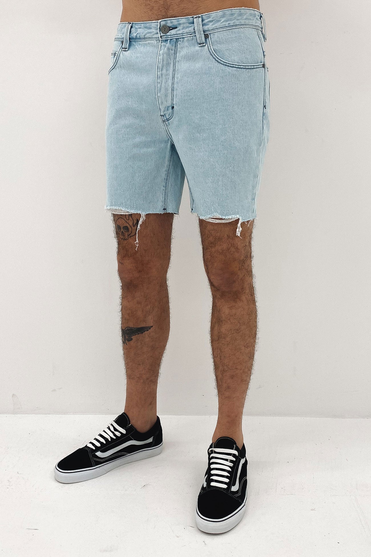 A Cropped Slim Short Stoned Salt