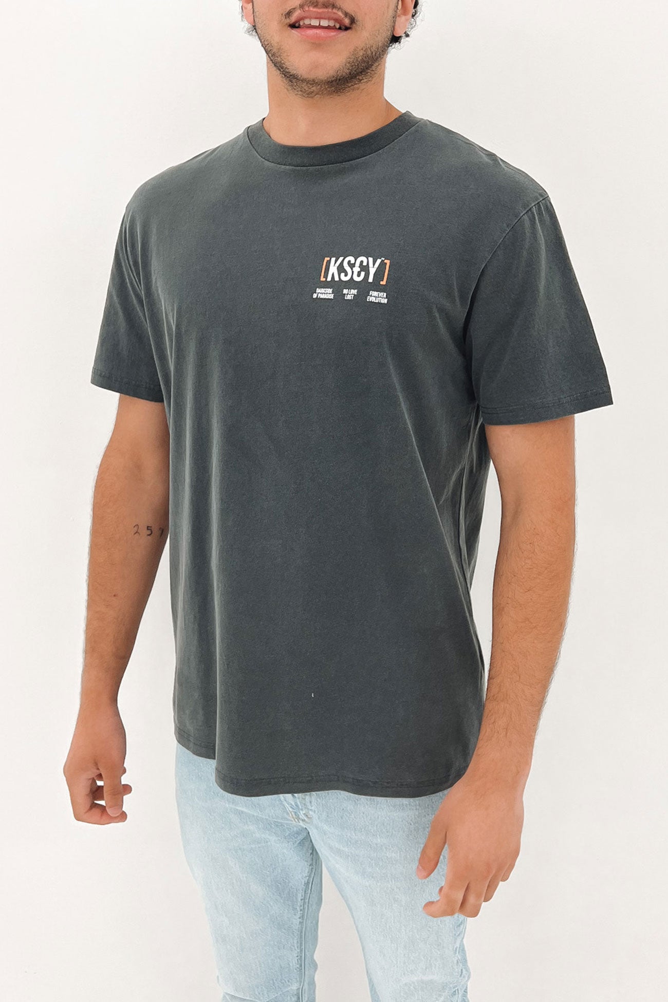 Ache Relaxed Tee Pigment Asphalt