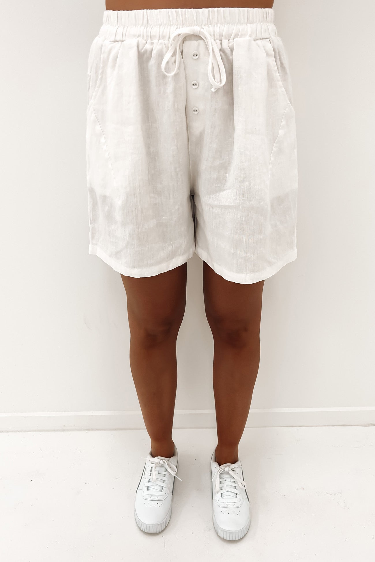 Alex Linen Short White