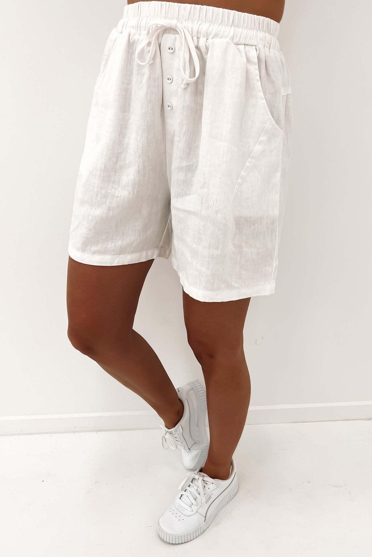 Alex Linen Short White