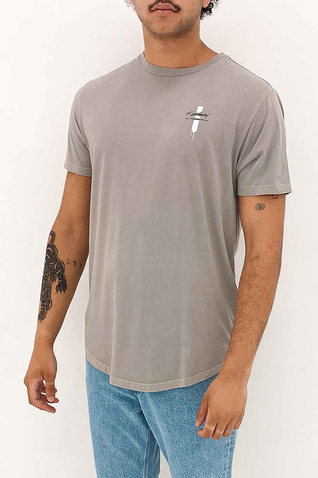 Almena Dual Curved Tee Pigment Dove