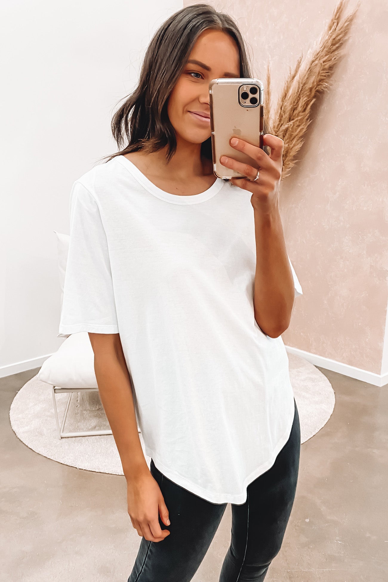 Ariana Tee White