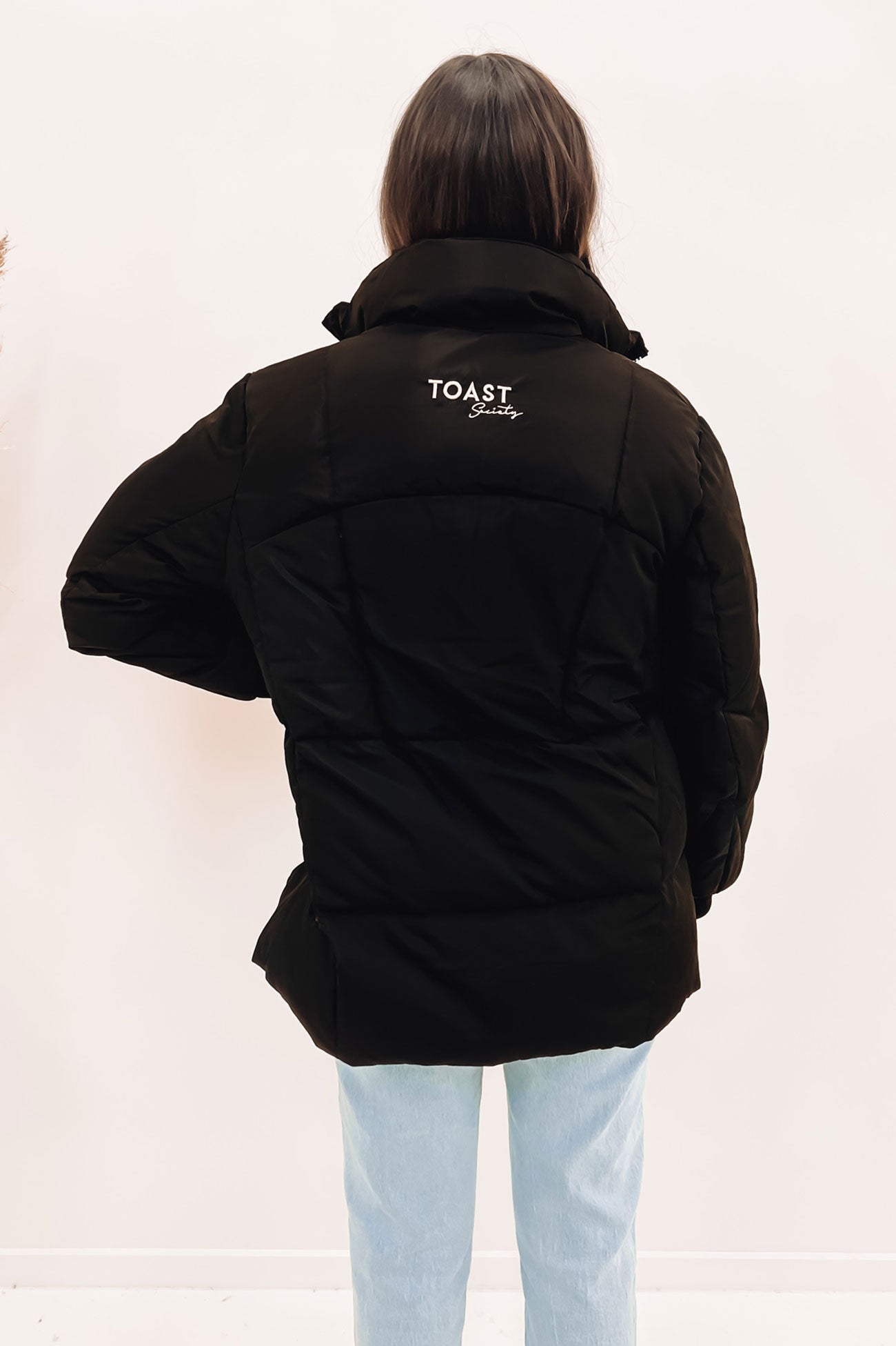 Aries Puffer Jacket Black