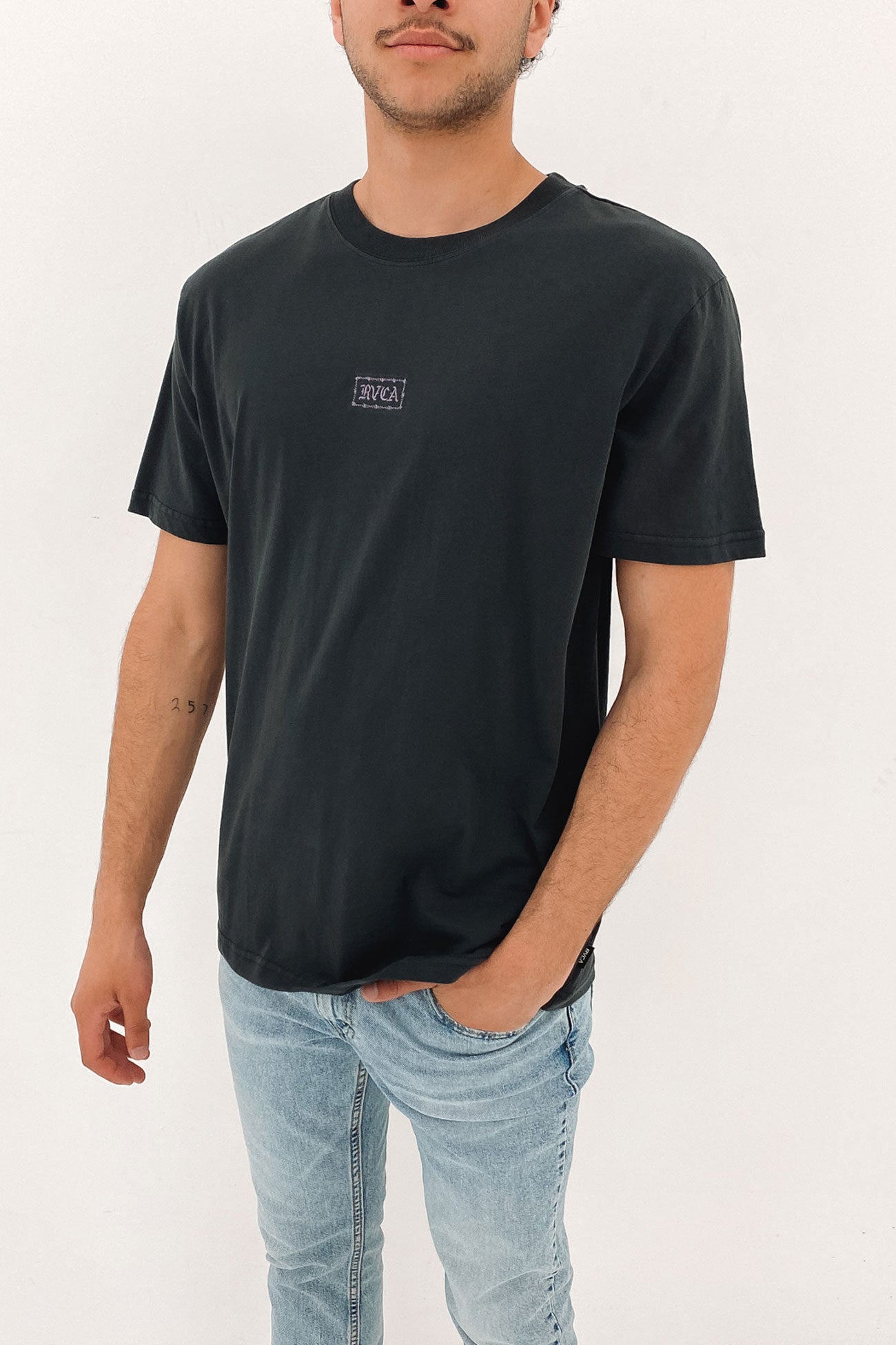 Barbed Short Sleeve Tee Black