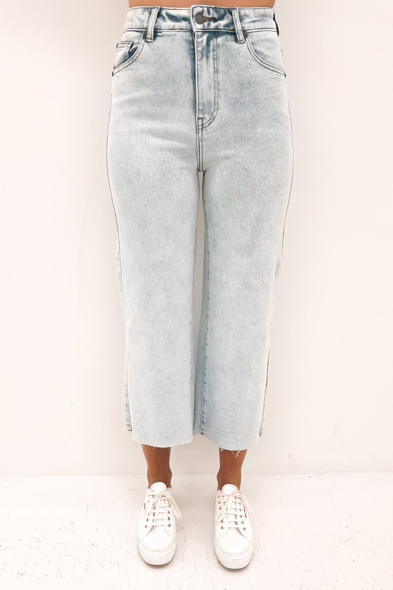 Charlie High Rise Wide Leg Jean Bleach