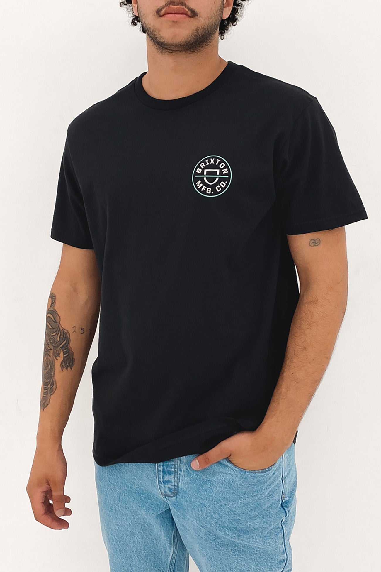 Crest II Short Sleeve Standard Tee Black Off White Jade