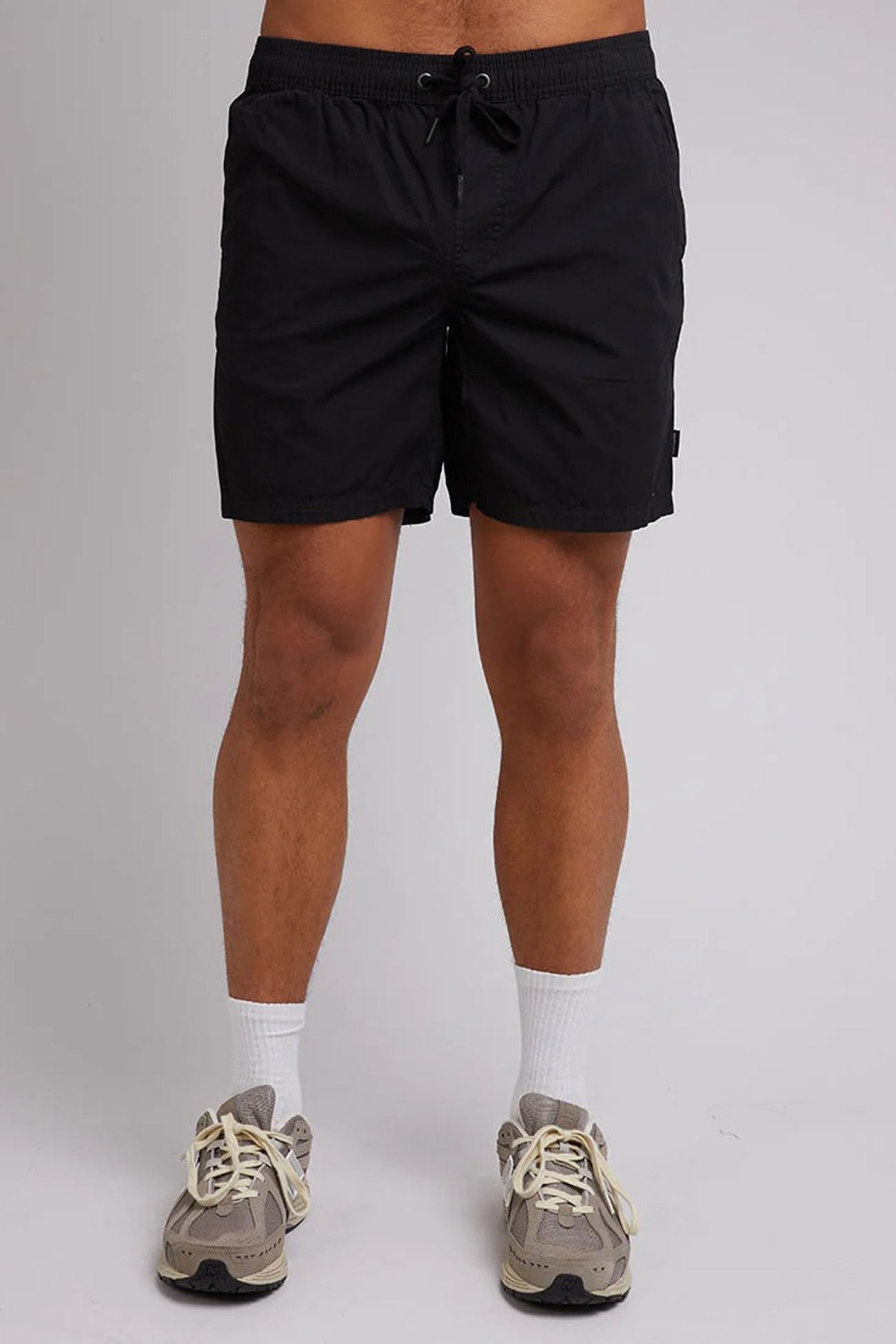 Daily Short Washed Black