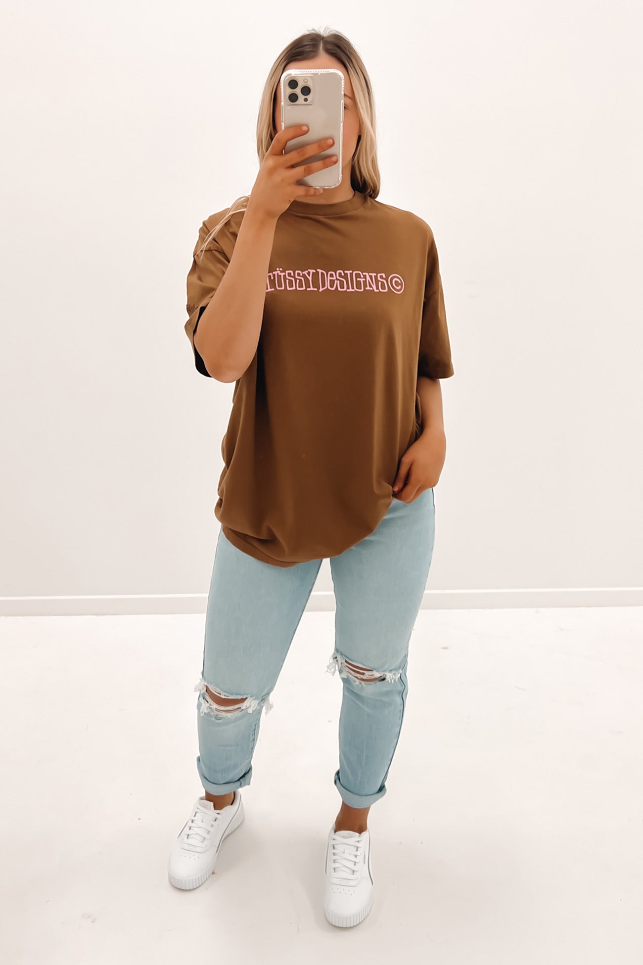 Designs Relaxed Tee Chocolate