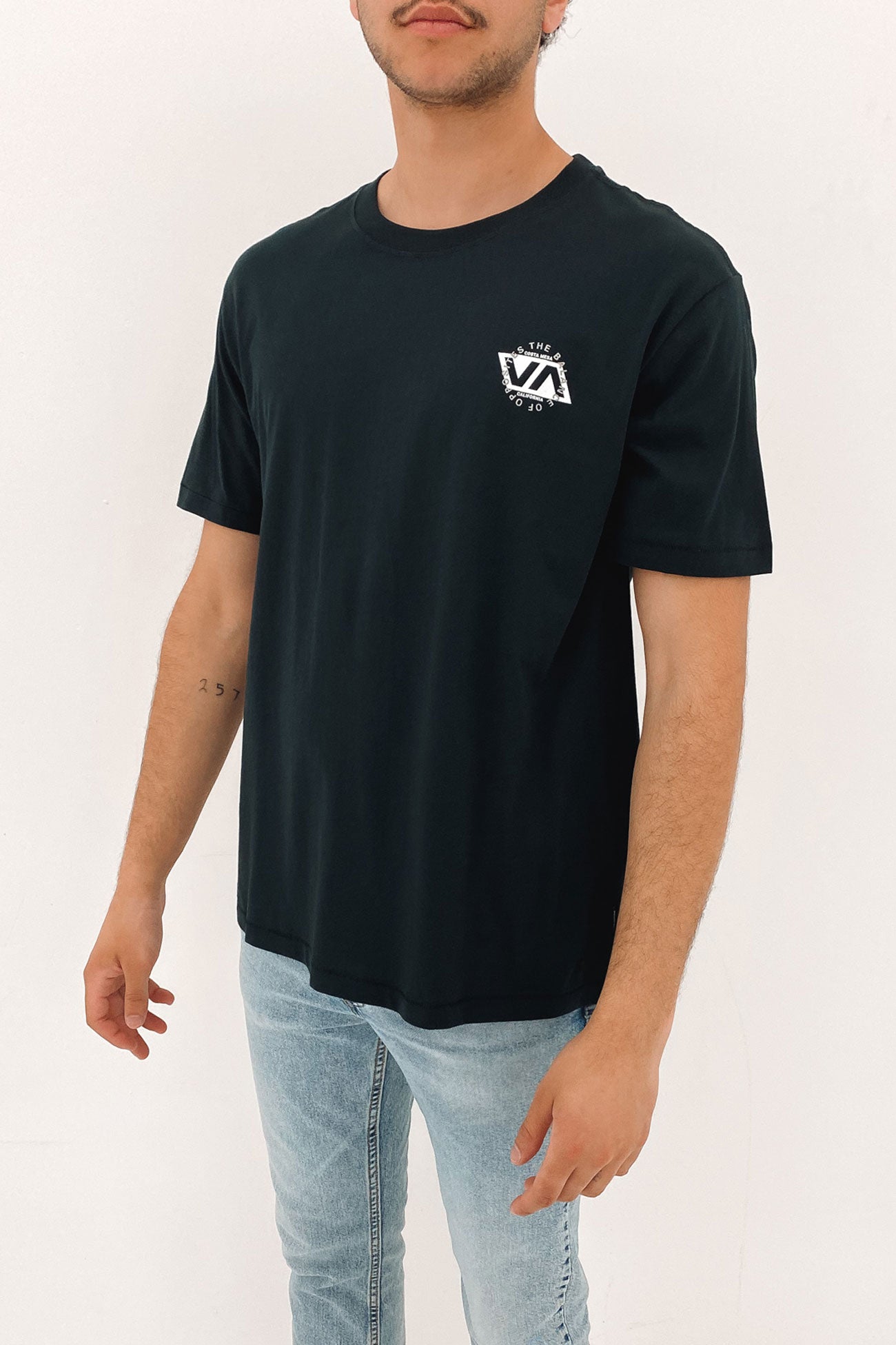 Division Short Sleeve Tee Black