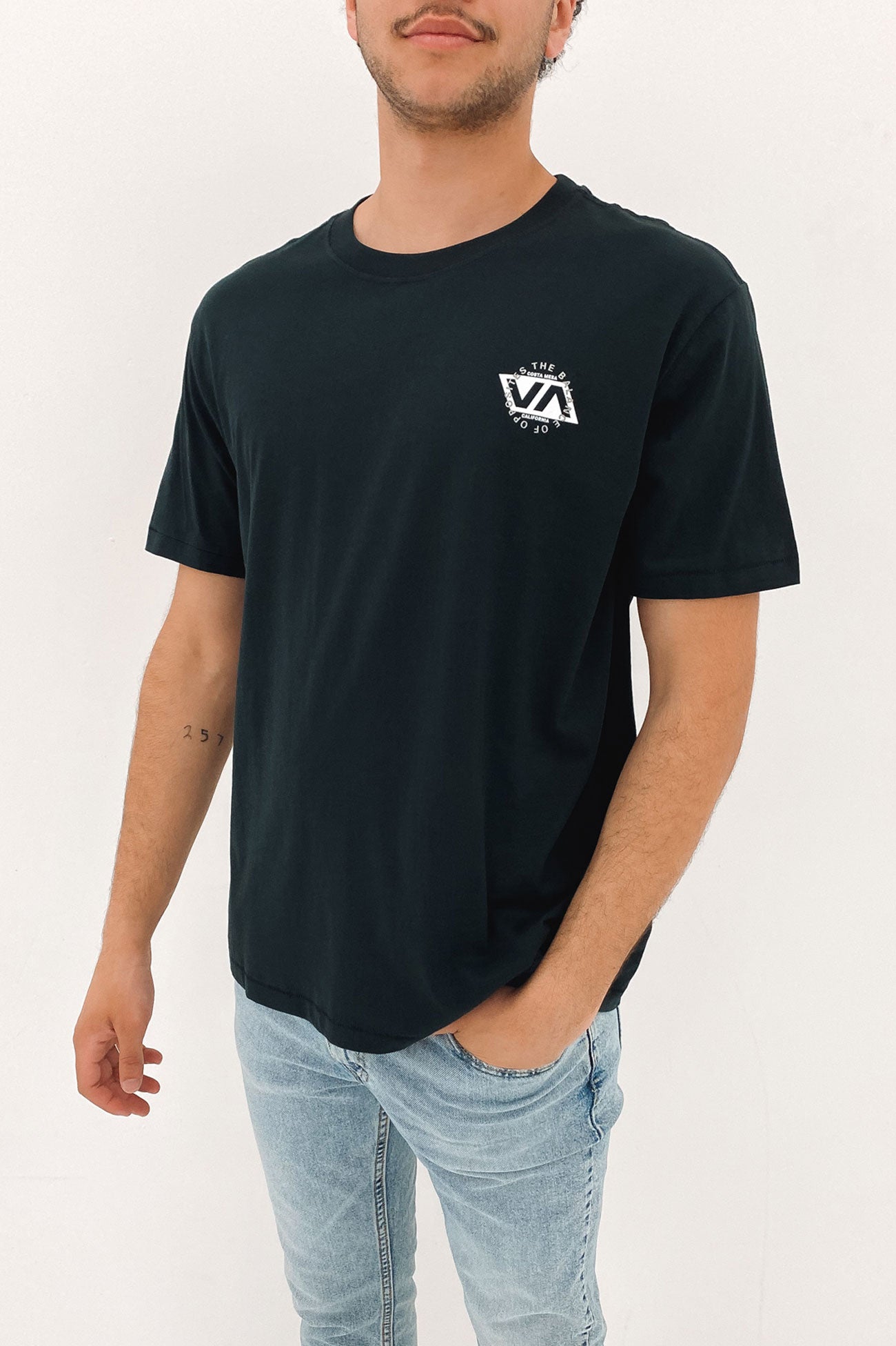 Division Short Sleeve Tee Black