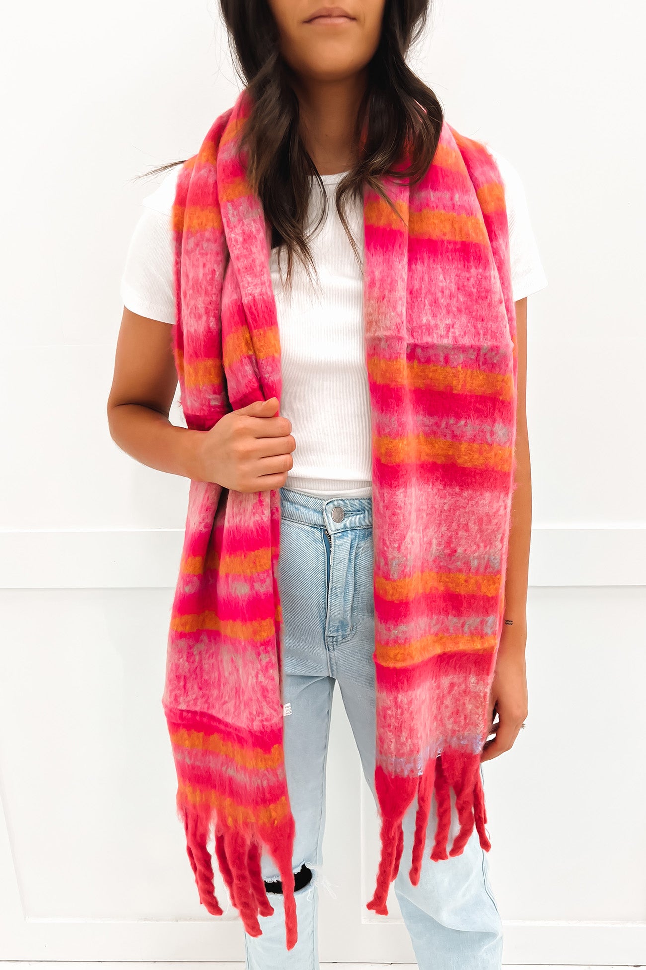 Everly Fluffy Scarf Hot Pink