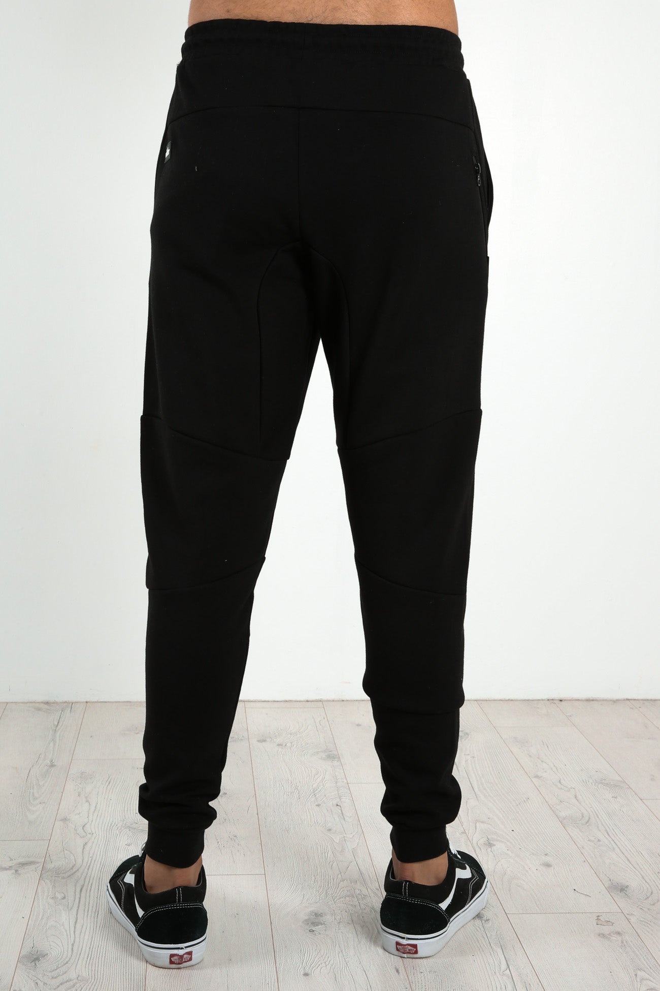 Hoxton V2 Tech Trackpant Black