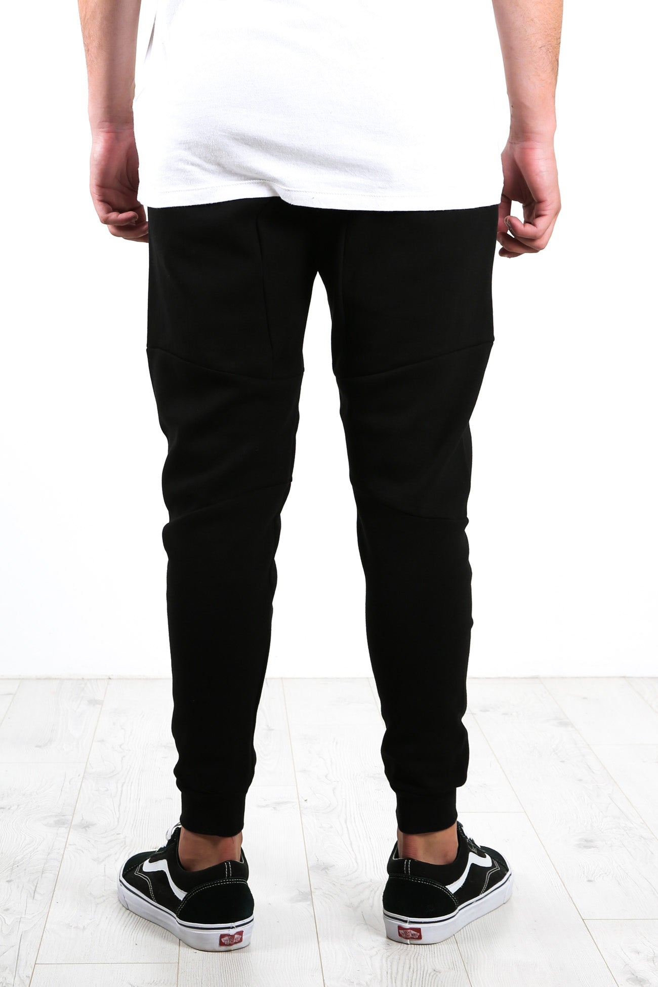 Hoxton Tech Trackpant Black