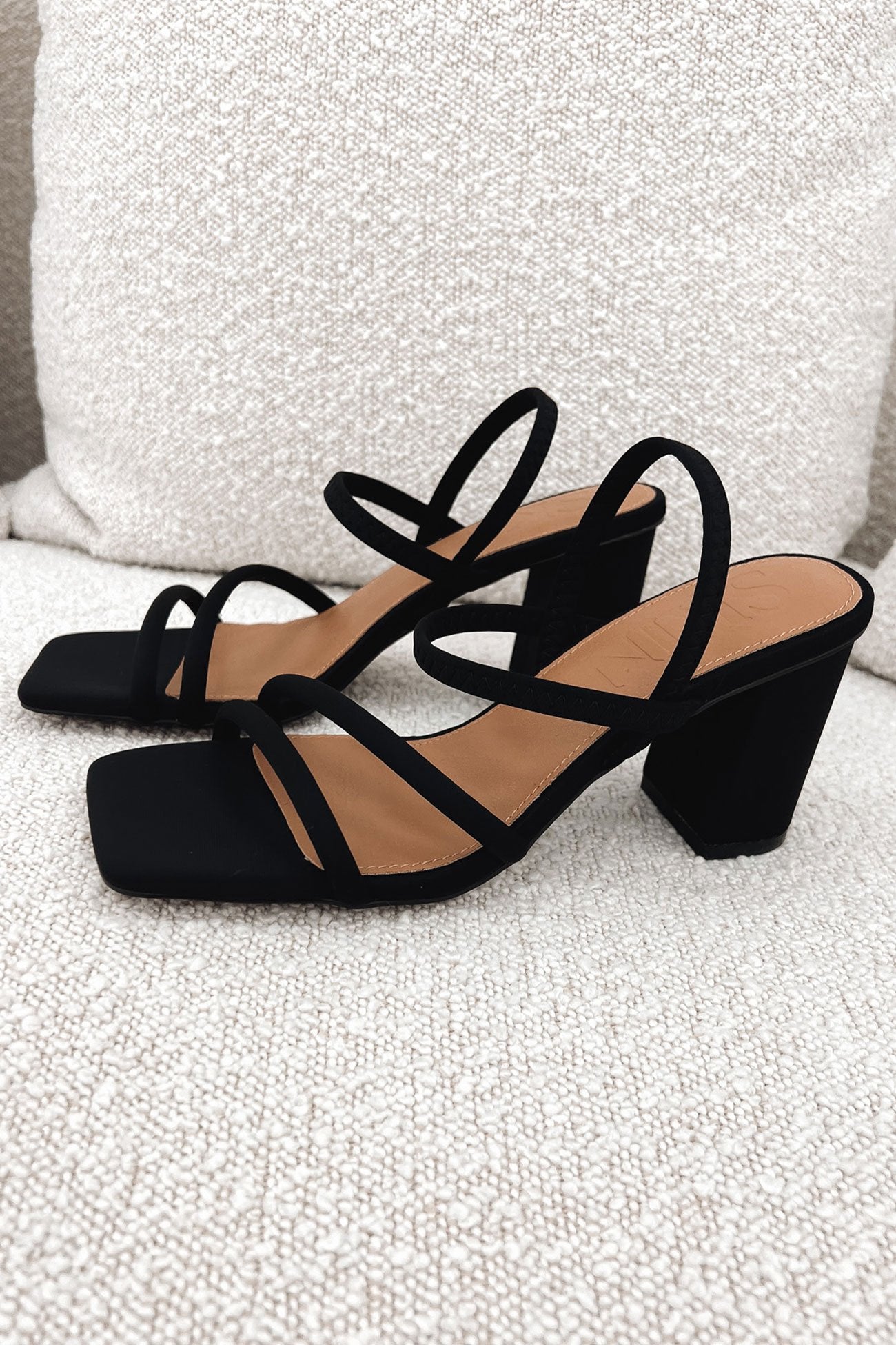 Colombo Heel Black