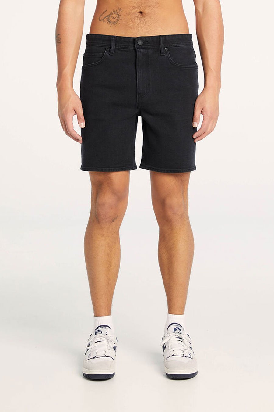 L-Three Short Industry Black