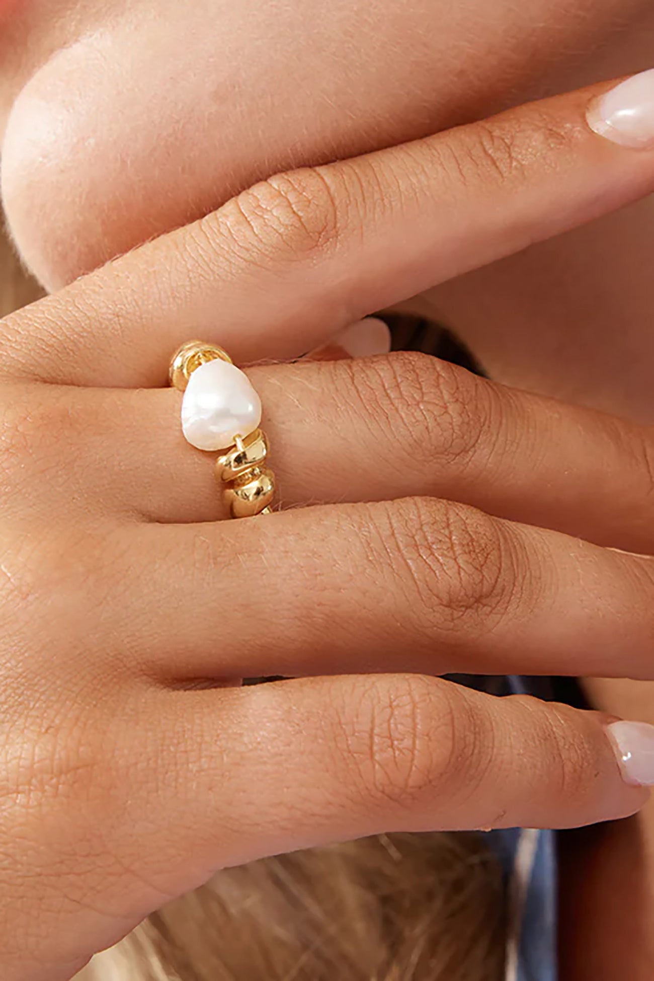 Lola Pearl Ring Gold