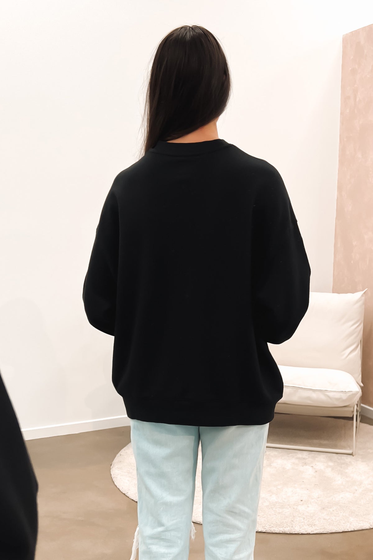 Levi black sales jumper