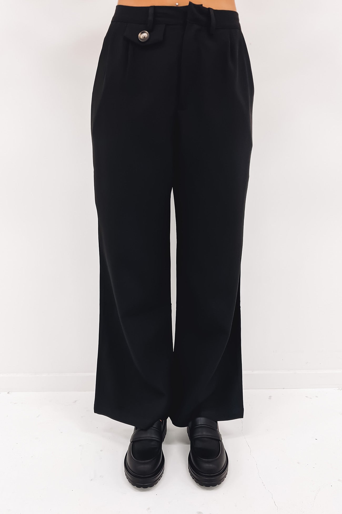 Mayra Pant Black