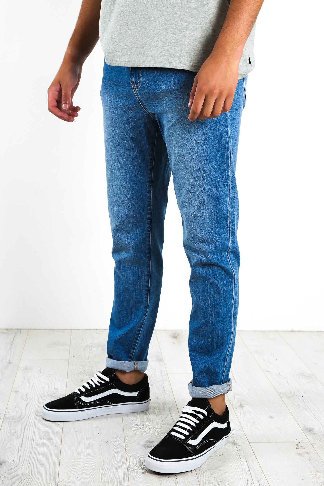 R3 Taper Jean Universal Blue