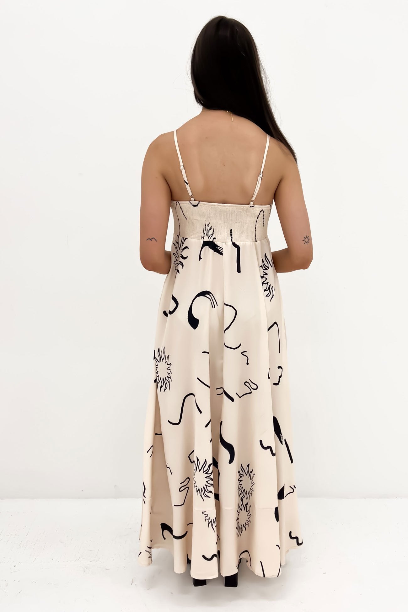 Riley Maxi Dress Beige Black Sun Swirl