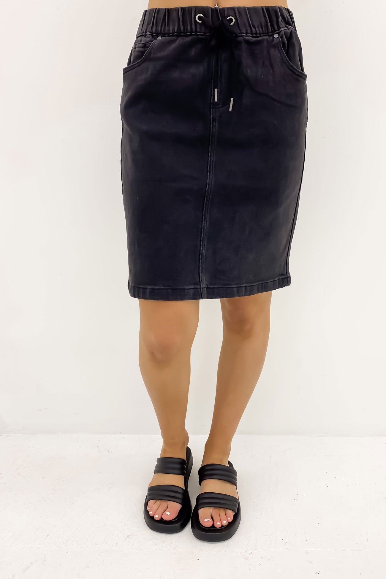 Rio Skirt Washed Black