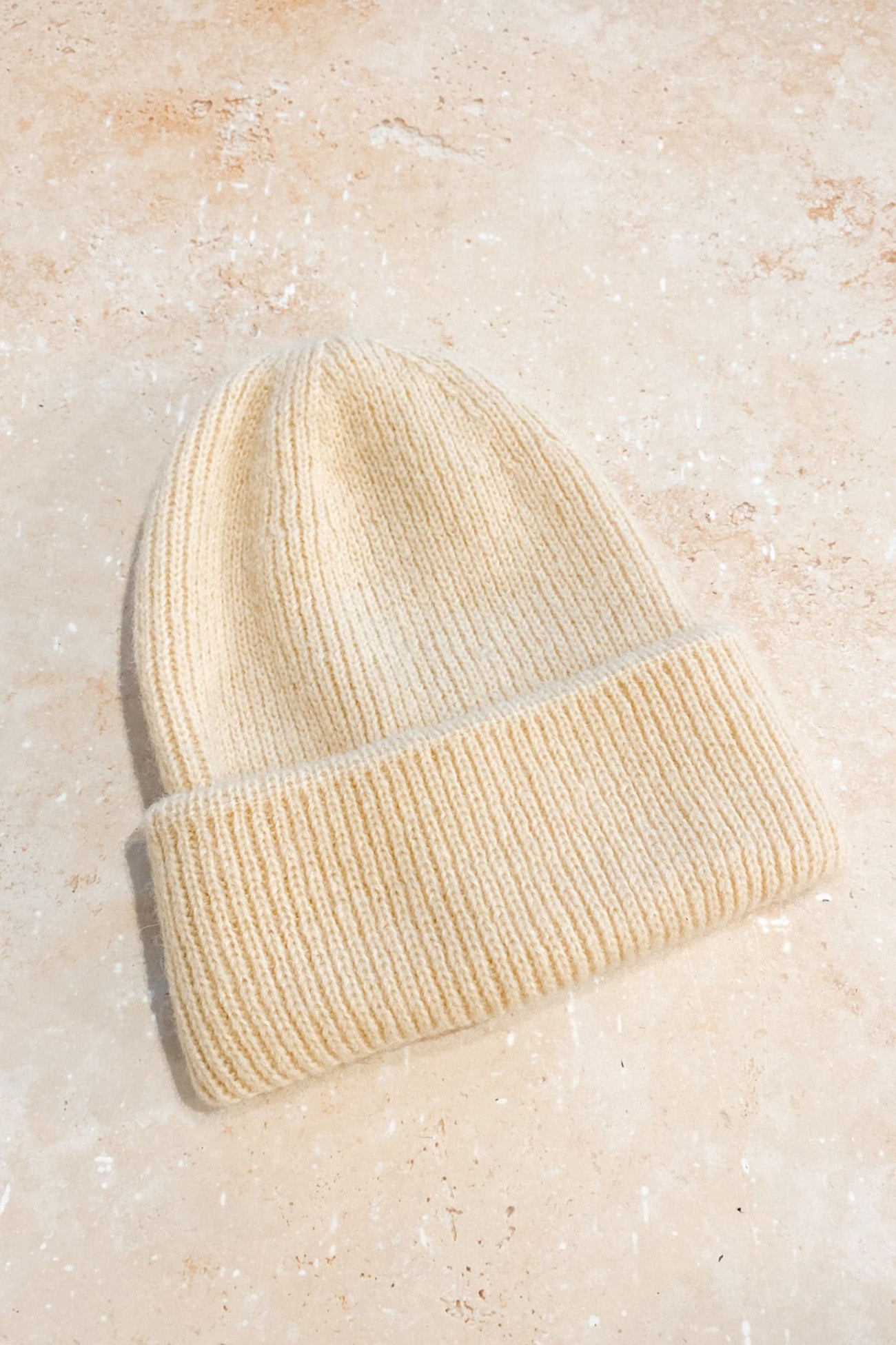 Scarlet Beanie Beige