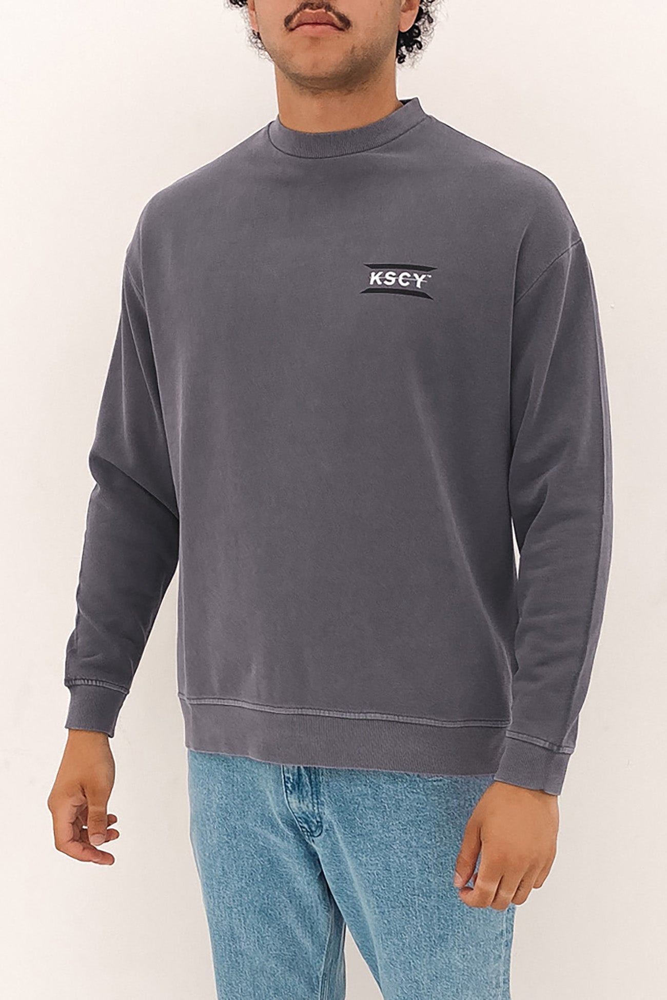 Serra Relaxed Sweater Pigment Charcoal