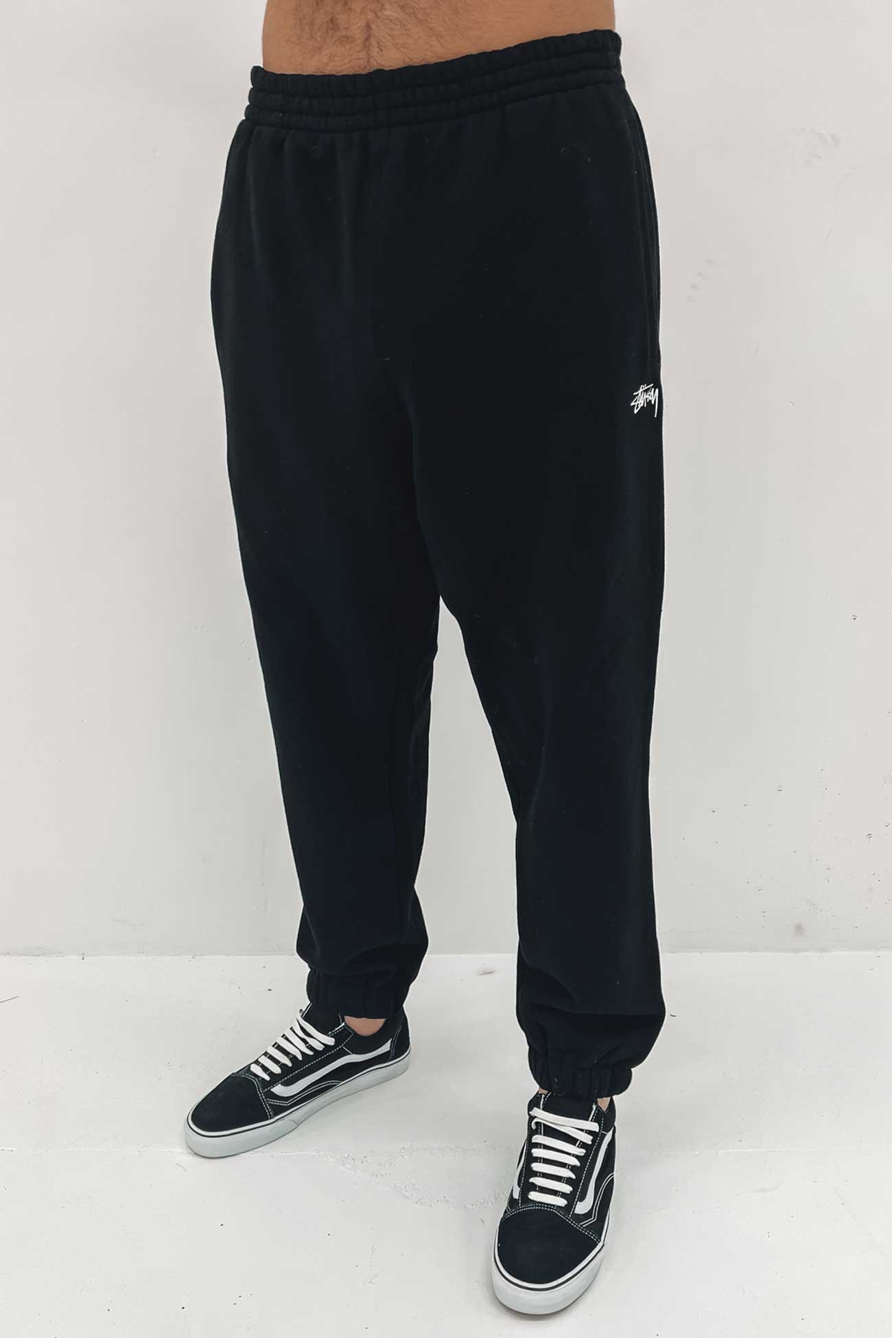 Stock Trackpant Black